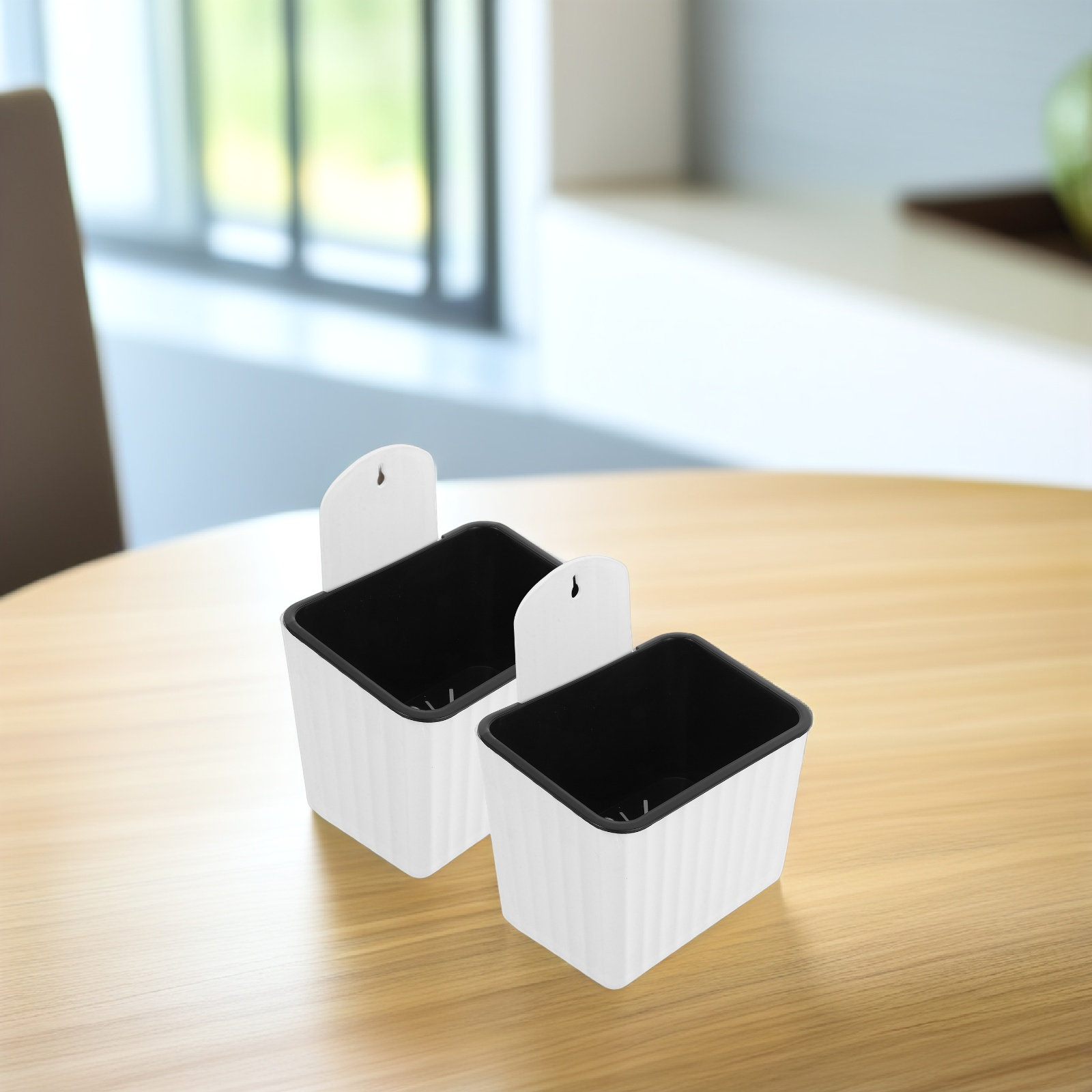 กระถางดอกไม้ติดผนังแบบรดน้ำเอง - Succulent Planter Pot บทวิจารณ์และราคา